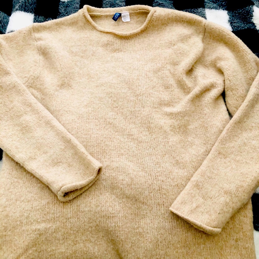 Men’s H & M sweater